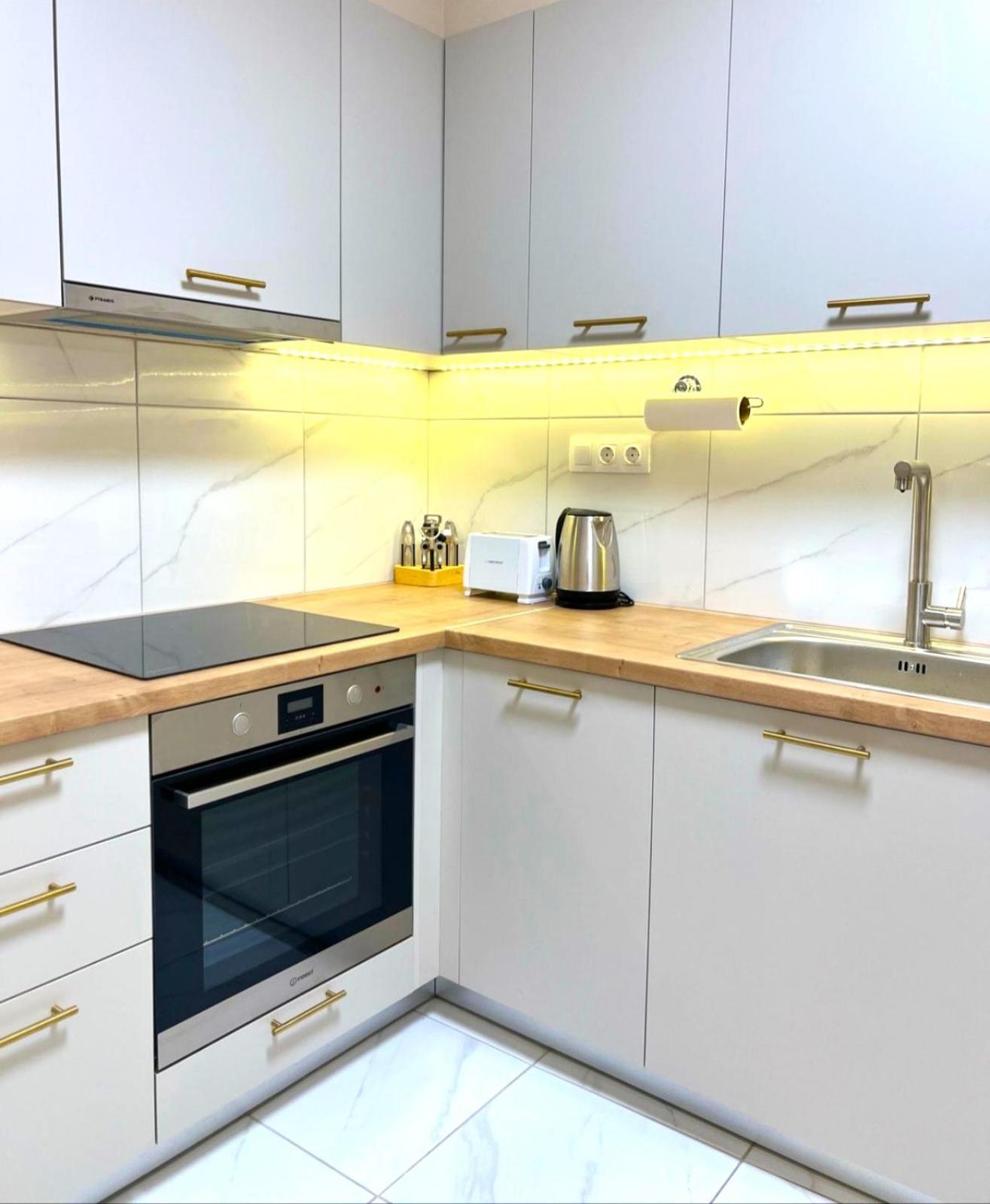 Queens Avenue Apartment Ateny Zewnętrze zdjęcie